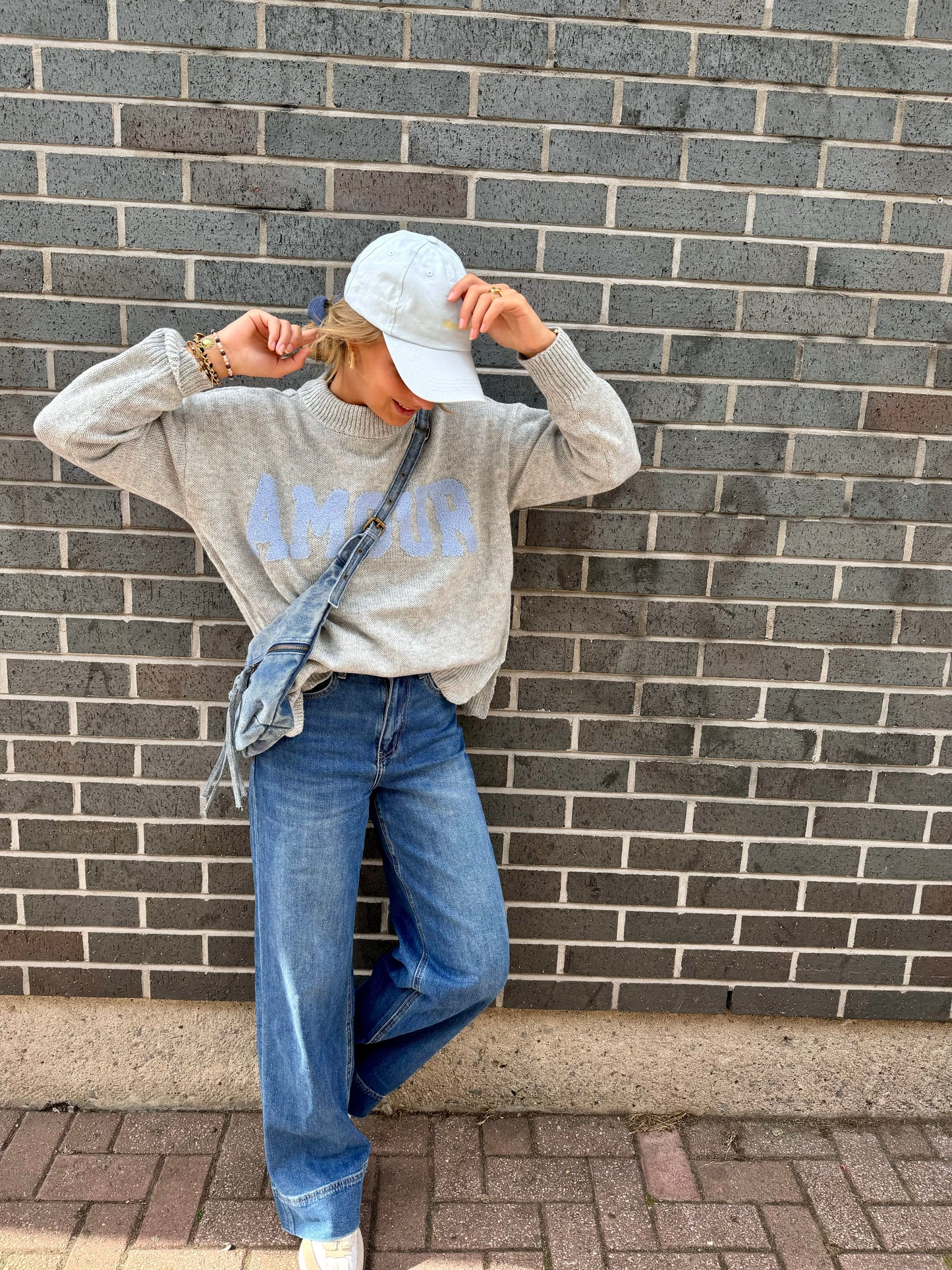 Pull Amour gris